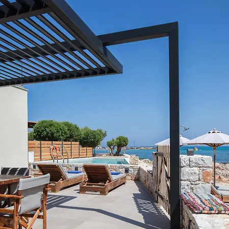 Villa Amina - On The Living By Etouri